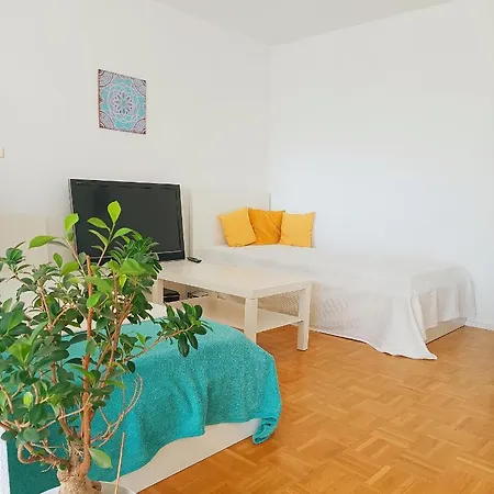 Апартаменты Sonniges 2-zimmer-gartenapartment